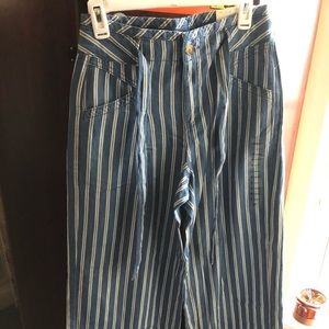 High waisted stripped AEO pants